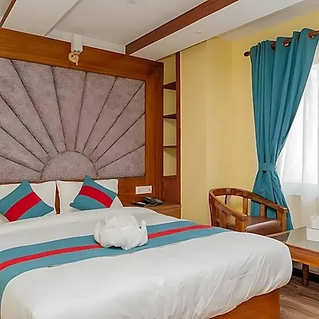 Hotel Royal Airport