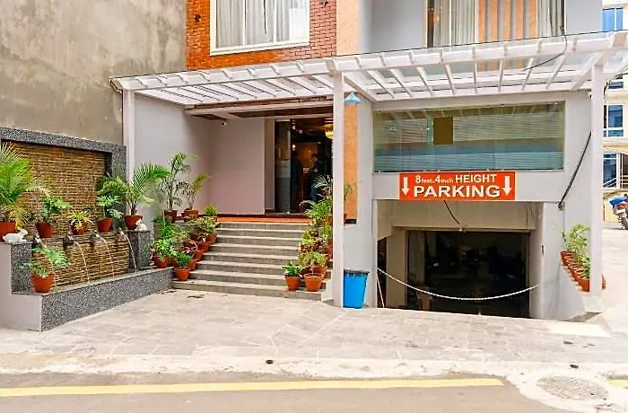 Royal Airport Hotel