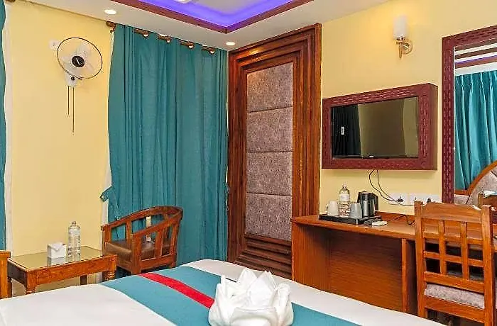 Hotel Royal Airport