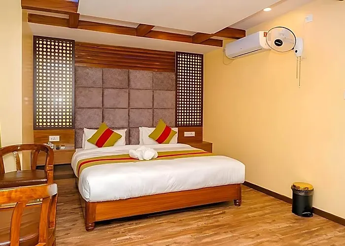 Royal Airport Hotel 2*